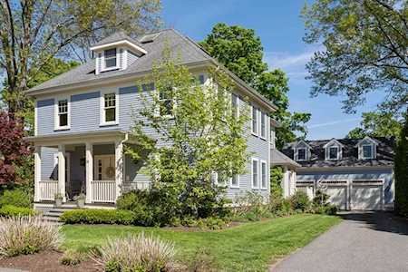 33 Everett St Concord, MA 01742