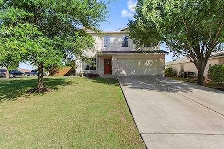 401 Goldenrod St Kyle, TX 78640