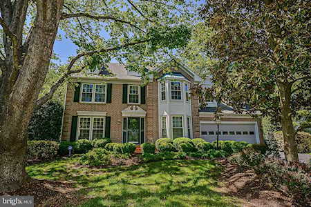 8621 Oak Chase Circle Fairfax Station, VA 22039
