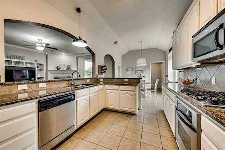 11228 Bakersfield Drive Frisco, TX 75035