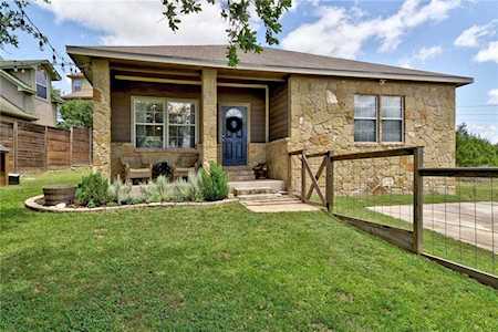 10604 Lake Beach Dr Dripping Springs, TX 78620