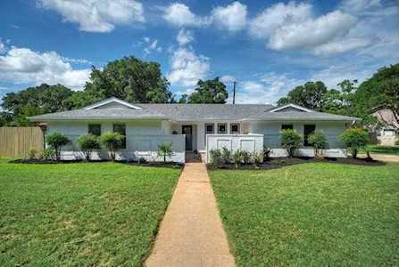 11505 Champion Dr Austin, TX 78750