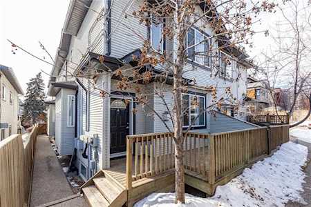 1840 27 Avenue SW #4 Calgary, AB T2T 1H1