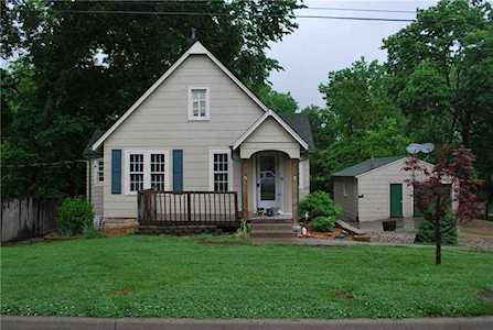 204 NE 76th Terrace Gladstone, MO 64118