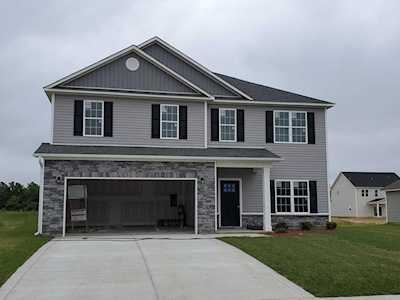 2713 Chalet Circle Winterville, NC 28590