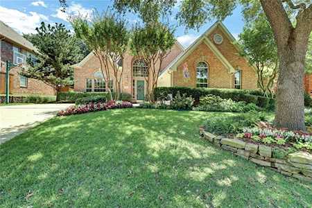 1211 Riverside Court Allen, TX 75013