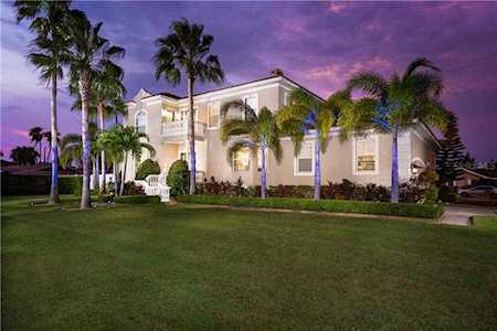 2700 Bayshore Dr Belleair Beach, FL 33786