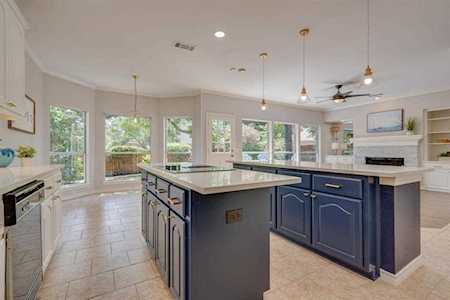 801 Woodside Court Highland Village, TX 75077