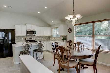 5933 Salcon Cliff Dr Austin, TX 78749