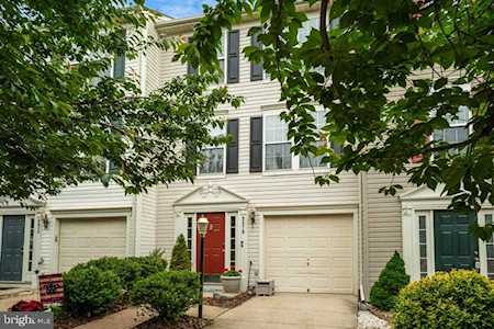 9078 Falcon Glen Ct Bristow, VA 20136