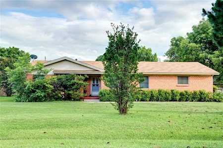 2802 Silvermeadow Lane Corinth, TX 76210