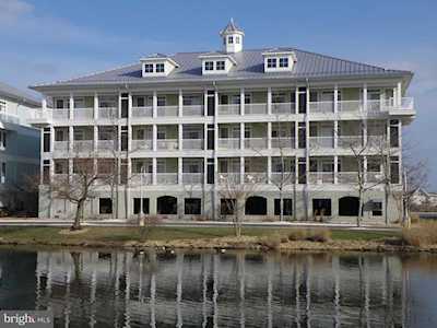 4 Fountain Drive East Dr Ocean City, MD 21842