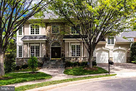 7401 Old Maple Square Mclean, VA 22102