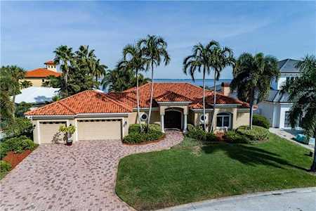 2012 NE Carolina CIRCLE St Petersburg, FL 33703