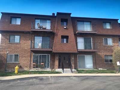 714 Cobblestone Circle #D Glenview, IL 60025