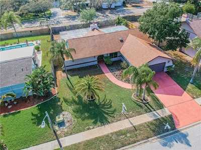 2777 W Valencia Ln Palm Harbor, FL 34684