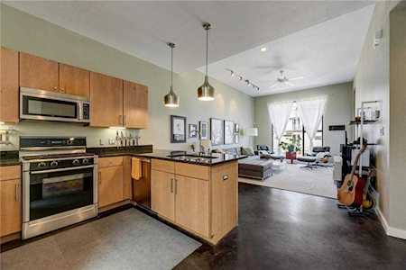 2525 S Lamar Blvd #213 Austin, TX 78704