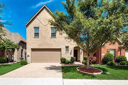 905 Eagle Creek Trail Mckinney, TX 75072