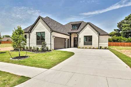 1112 Aviara Court Granbury, TX 76048