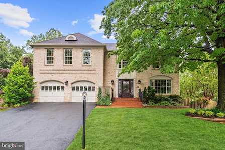 430 West St NW Vienna, VA 22180