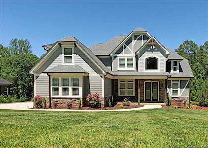562 Arrow Point Ln Davidson, NC 28036