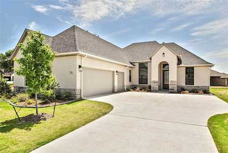 1109 Aviara Court Granbury, TX 76048