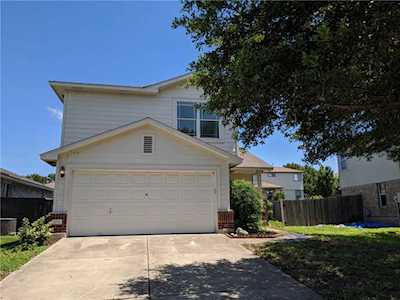 1032 Teapot Dr Pflugerville, TX 78660