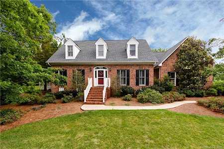 7724 Orchard Park Circle Harrisburg, NC 28075