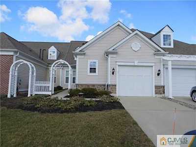 204 Sparrow Drive Hamilton, NJ 08690