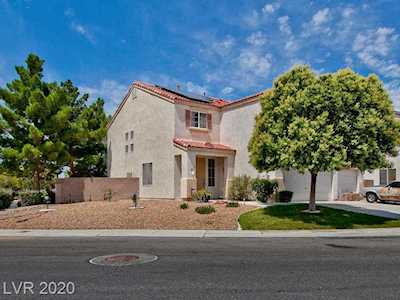 5813 Creekside Sands Ln North Las Vegas, NV 89031
