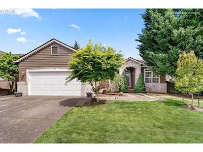 157 NE Cory St Hillsboro, OR 97124