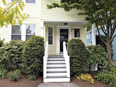 22 Davis Rd #2 Belmont, MA 02478