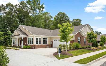 14704 Dogwood Villas Dr Chesterfield, VA 23832