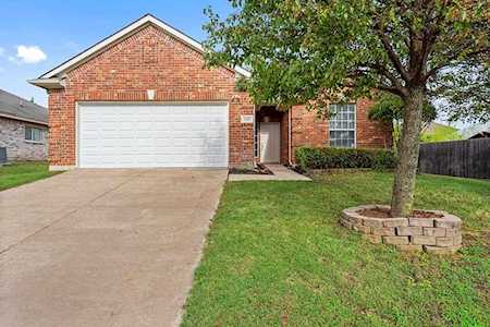 2217 Collington Drive Roanoke, TX 76262