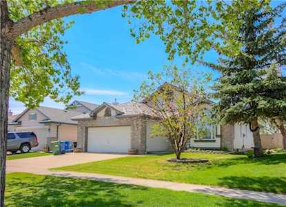 13135 Bonaventure Drive SE Calgary, AB T2J 7E9