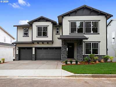 2192 Tannler Dr West Linn, OR 97068
