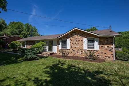103 Charleston Dr Goodlettsville, TN 37072