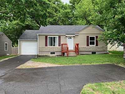 3004 W 75th St Prairie Village, KS 66208