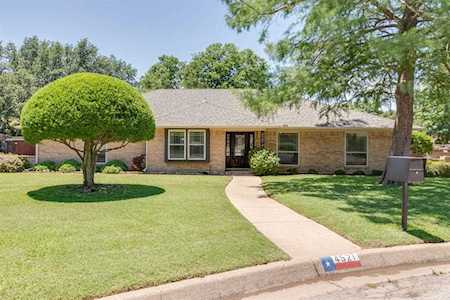 4521 Diamond Loch N North Richland Hills, TX 76180