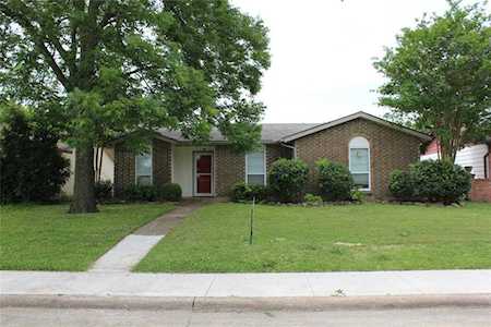 920 Roaming Road Drive Allen, TX 75002
