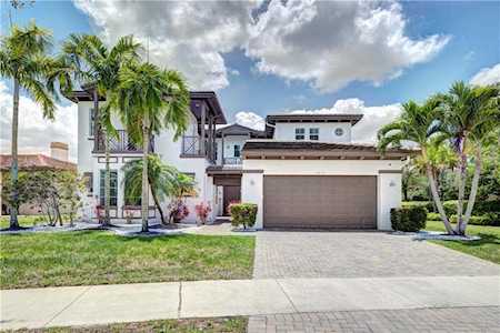 8070 NW 110th Dr Parkland, FL 33076