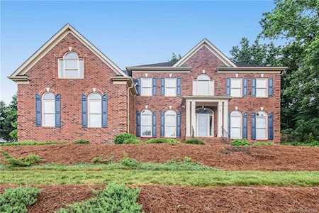 1325 Bershire Ln Charlotte, NC 28262