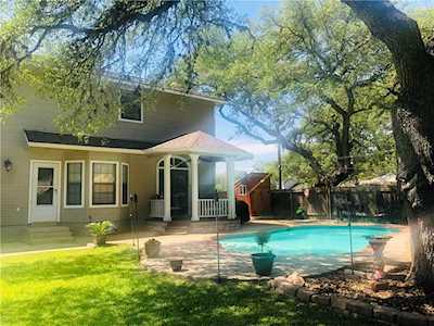 307 Hemlock Dr Mountain City, TX 78610
