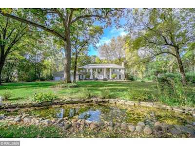 21 Evergreen Road North Oaks, MN 55127