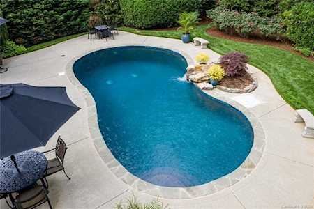 10017 Devonshire Dr Huntersville, NC 28078