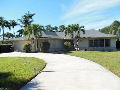 7244 Swan Lake Dr Fort Myers, FL 33919