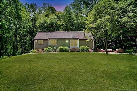 682 West Hill Road Stamford, CT 06902