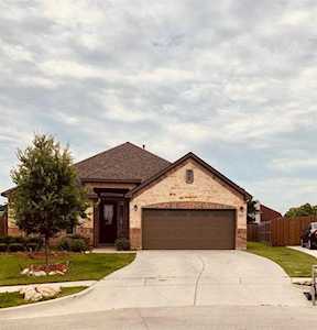 901 Misty Bray Court Saginaw, TX 76179