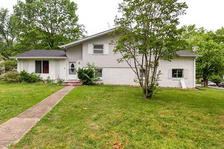2533 Deerpath Dr Nashville, TN 37217