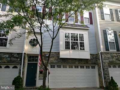 5056 Minda Ct Alexandria, VA 22304